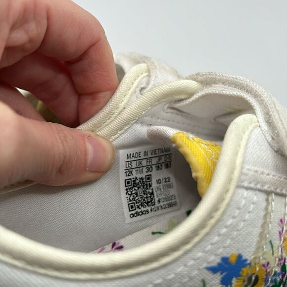 Adidas Embroidered Nizza Velcro Sneakers - Picture 8 of 8